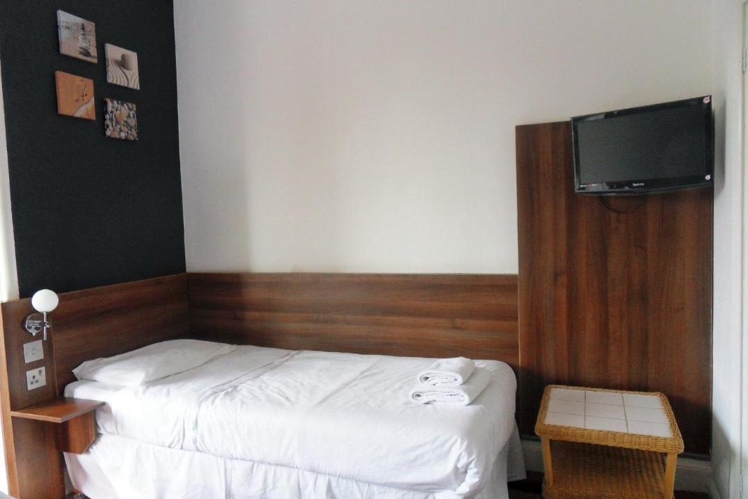 Photo of Bedroom in Newington