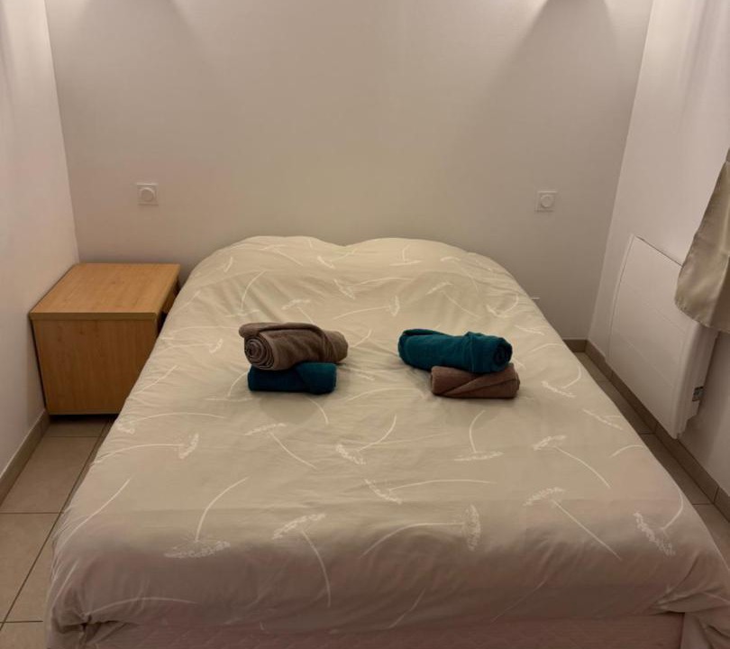 Photo of Bedroom in Verneuil