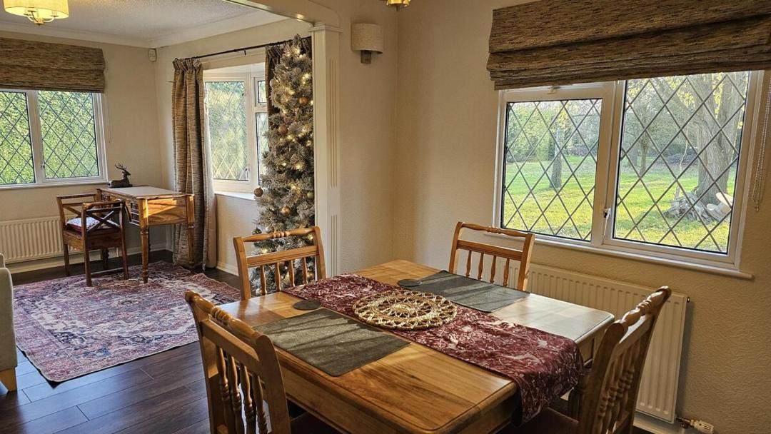 Photo of Others in Iver