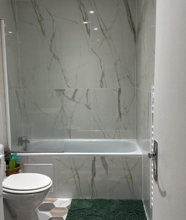 Photo of Others in Etampes