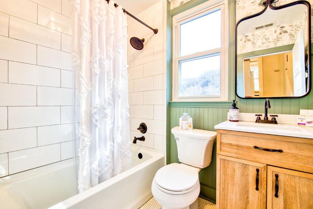 Photo of Bathroom in Montreat