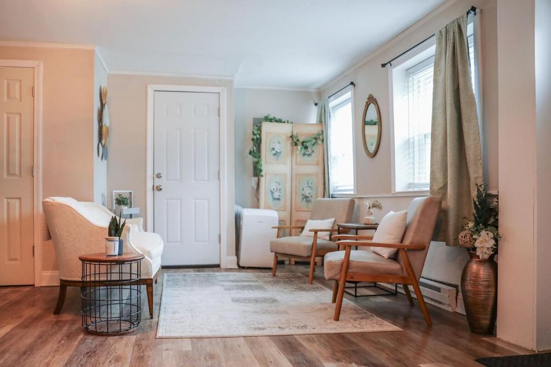 Photo of Others in Broad Brook