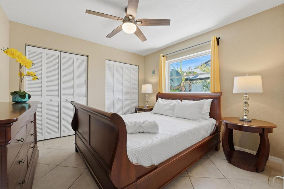 Photo of Bedroom in Gulf Cove