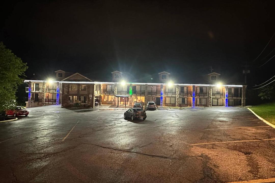 Photo of Others in Branson Theater District