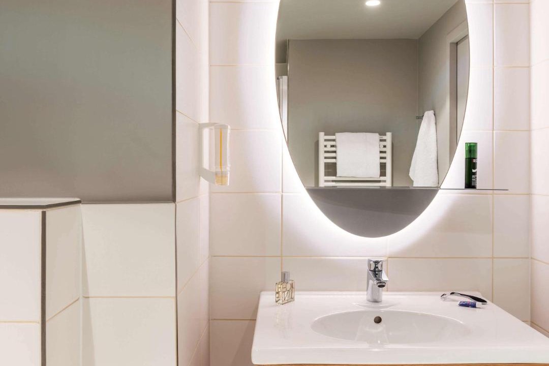 Photo of Bathroom in Petit-Colombes
