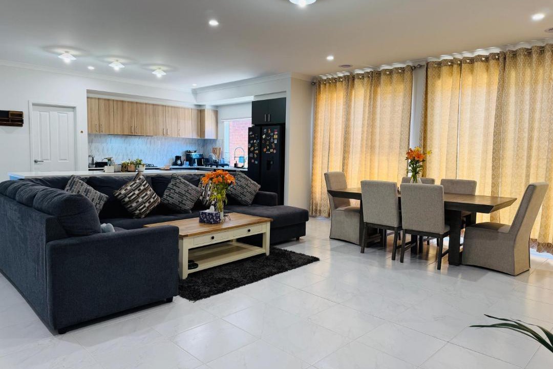 Photo of Others in Manor Lakes