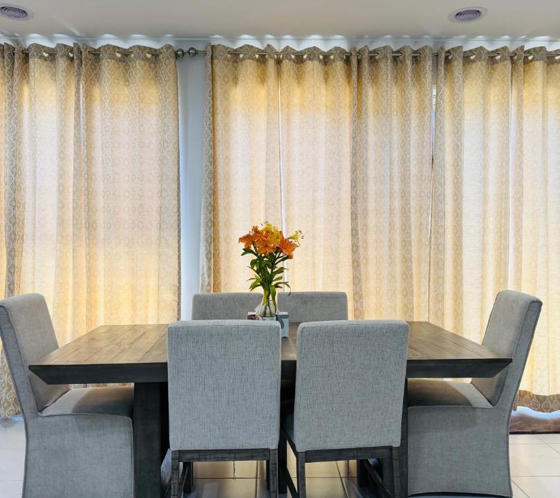 Photo of Others in Manor Lakes