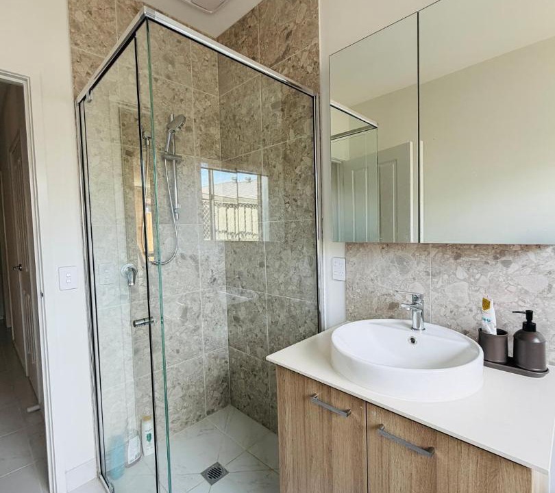 Photo of Bathroom in Manor Lakes