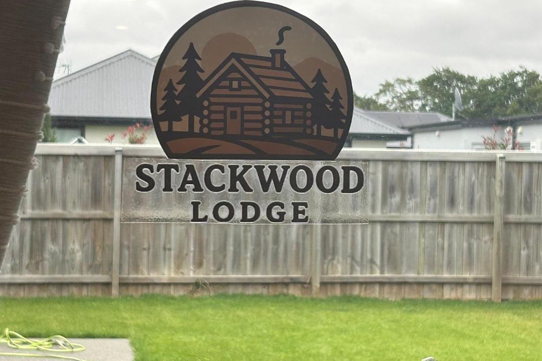 Photo of Others in Woodend