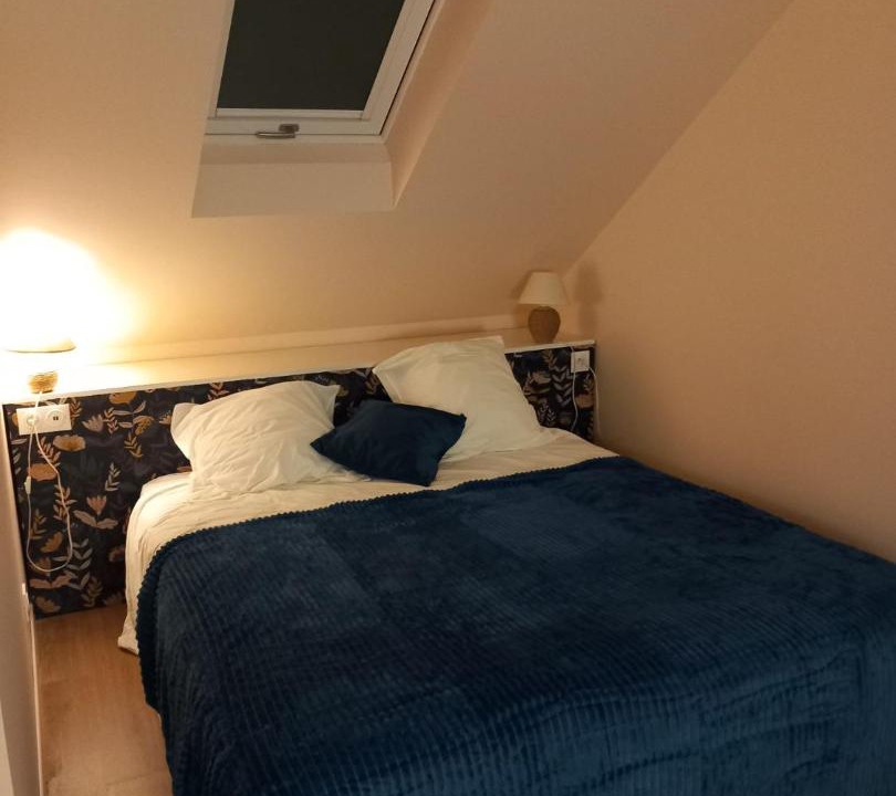 Photo of Bedroom in Eaubonne