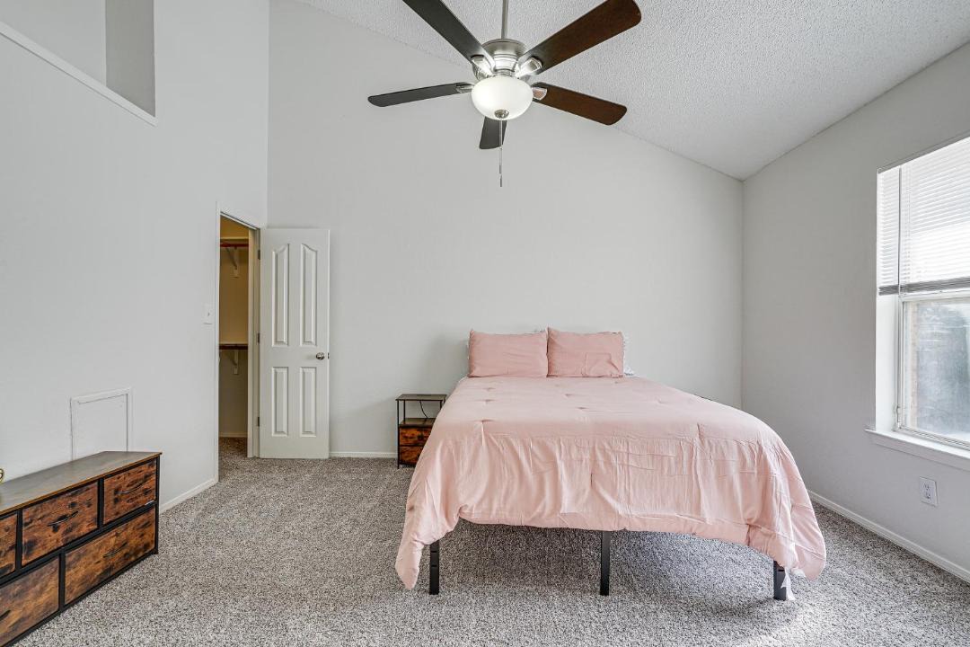 Photo of Bedroom in Biggs Field