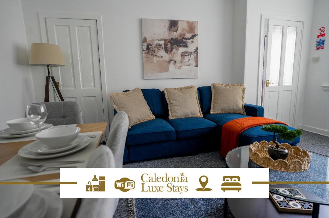 Photo of Livingroom in Tillicoultry