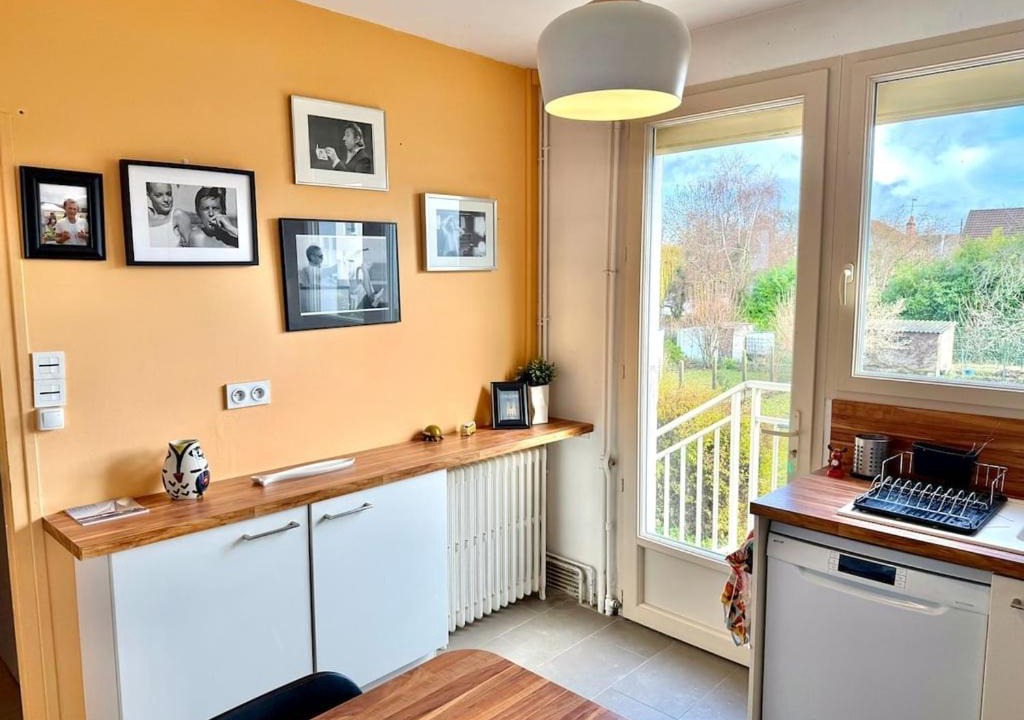 Photo of Kitchen in La Chapelle-Saint-Mesmin