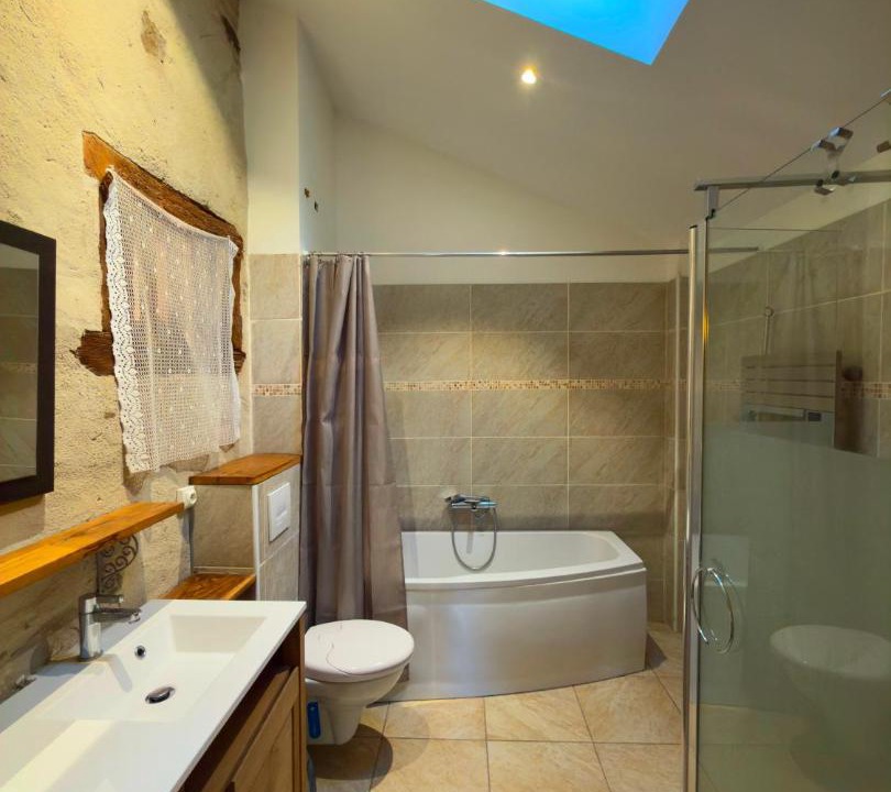 Photo of Bathroom in Sengouagnet