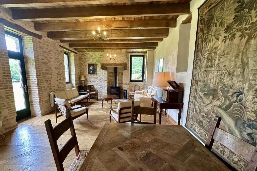 Photo of Others in Chateau-Chervix