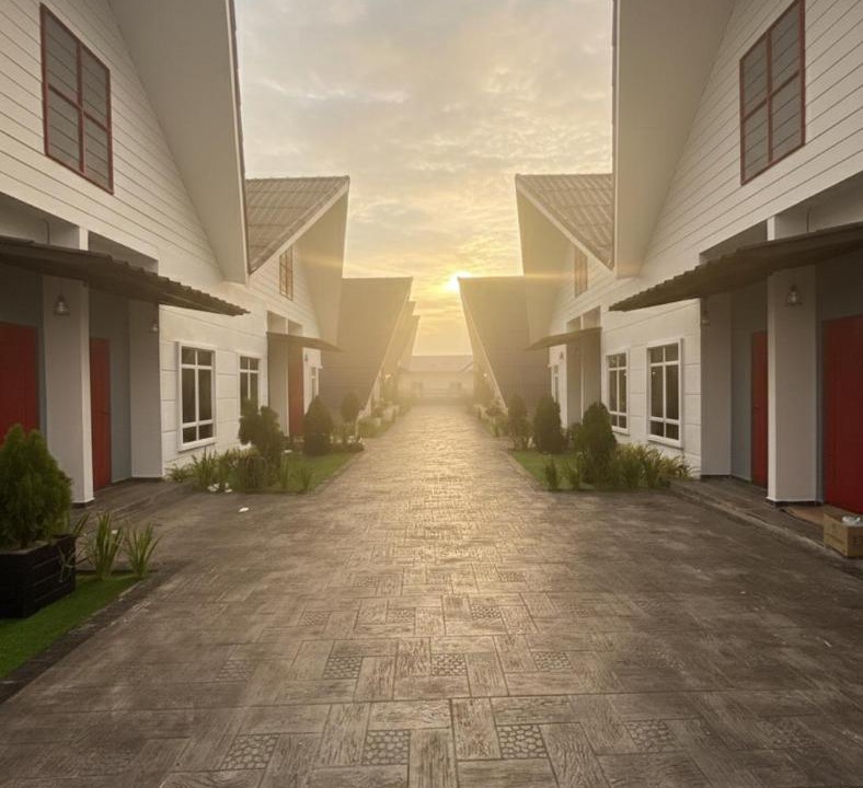 Photo of Others in Paka