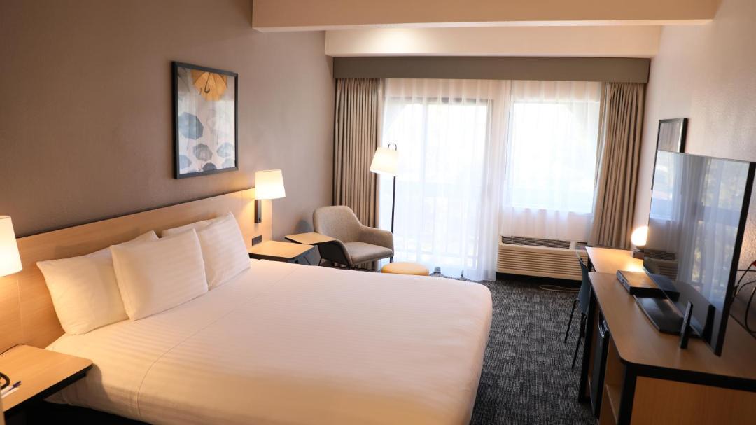 Photo of Bedroom in Old Mountain View