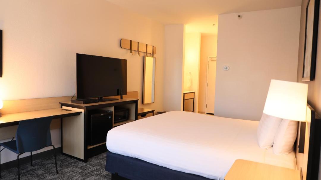 Photo of Bedroom in Old Mountain View