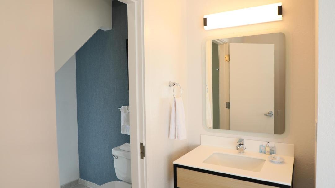 Photo of Bathroom in Old Mountain View