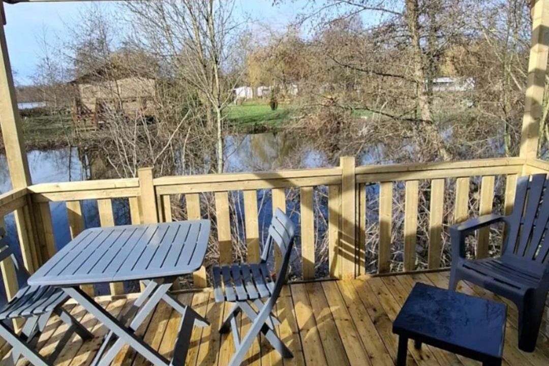 Photo of Patio Balcony in Long