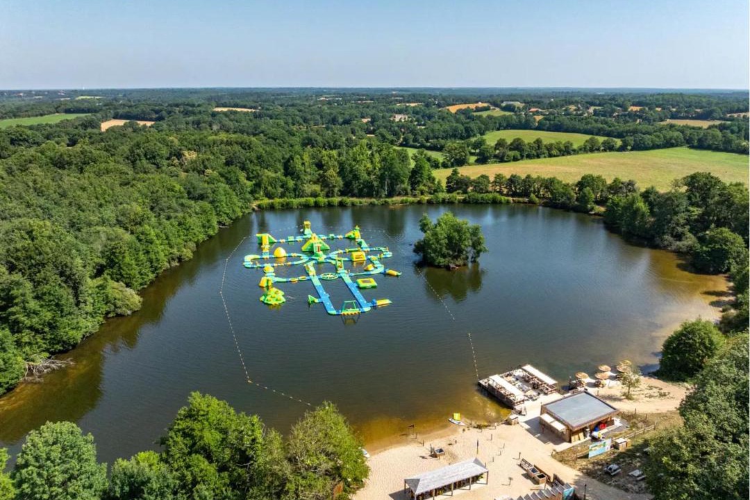 Photo of Others in Saint-Julien-des-Landes