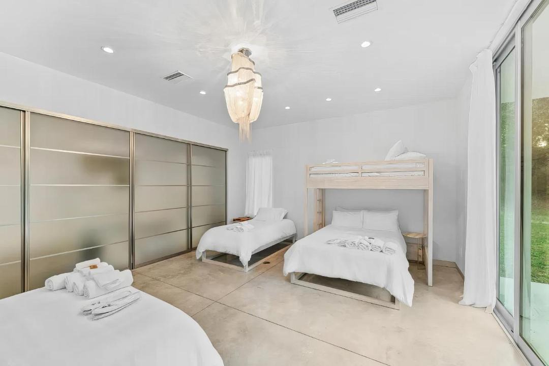 Photo of Bedroom in Floral City