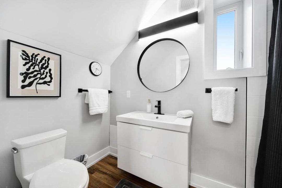 Photo of Bathroom in Welland