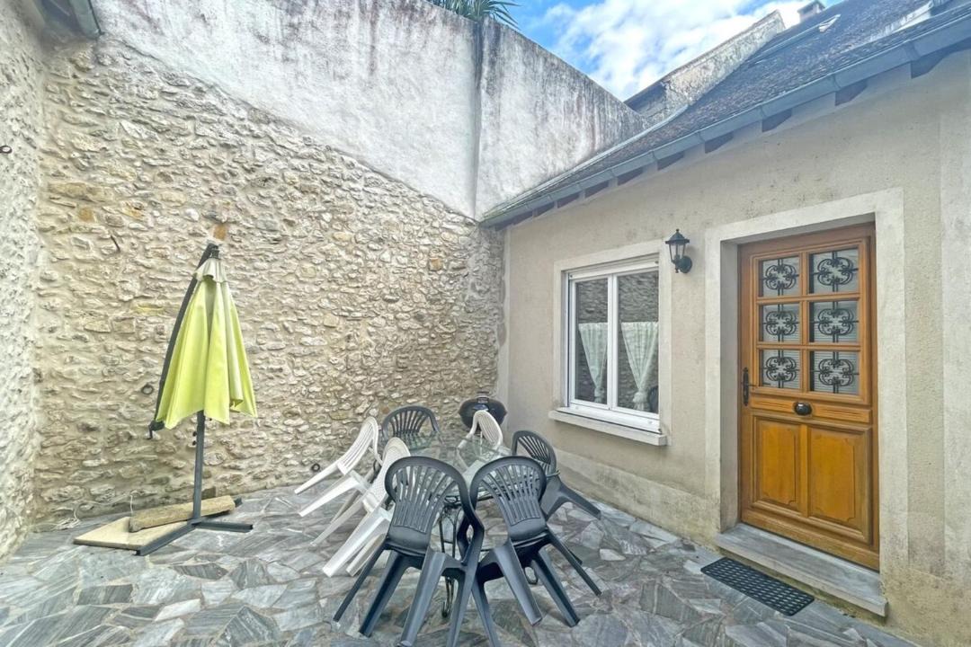 Photo of Others in Moret-sur-Loing