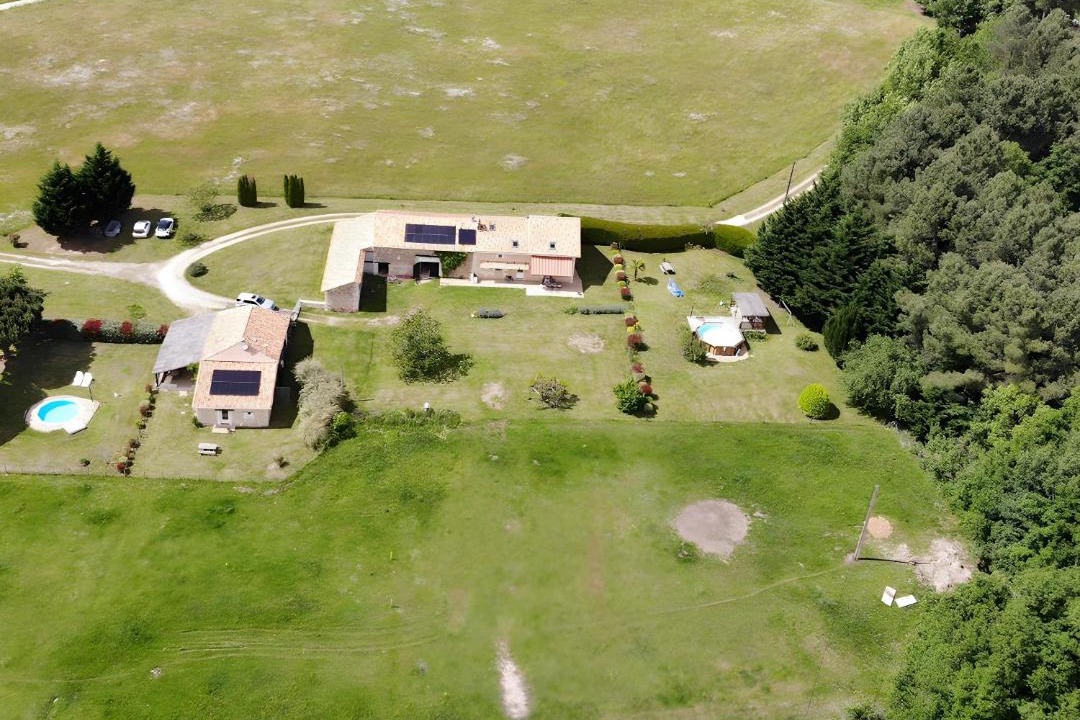 Photo of Others in Manzac-sur-Vern