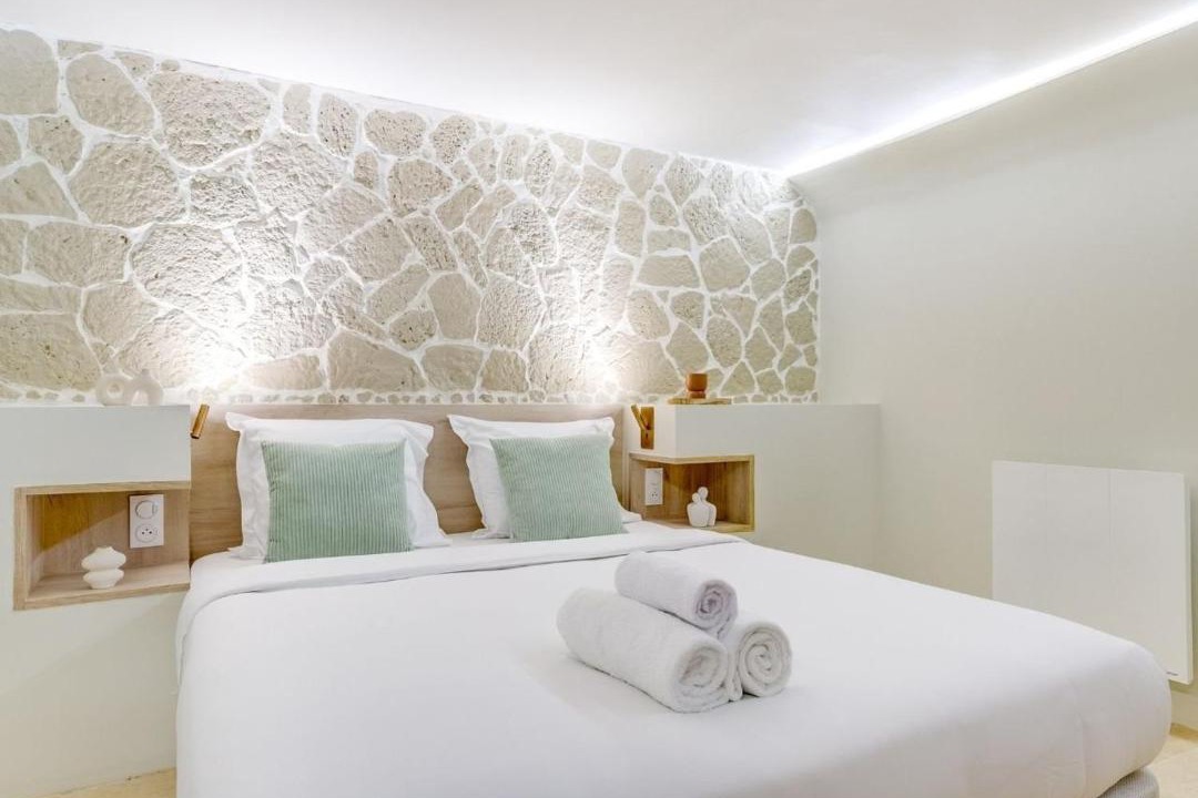 Photo of Bedroom in Puteaux