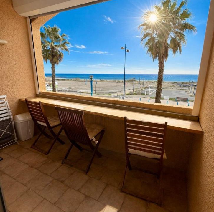 Photo of Patio Balcony in Saint-Pierre-la-Mer