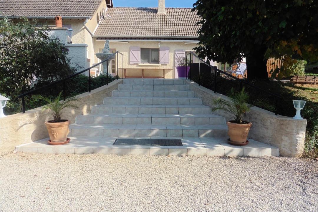 Photo of Others in Boyer