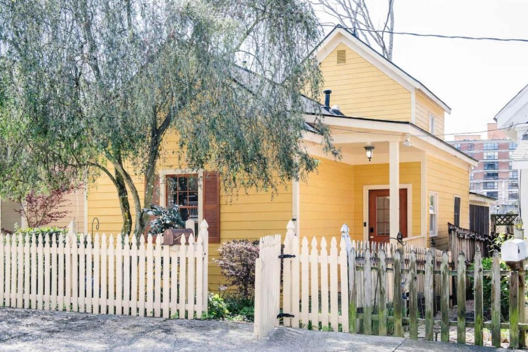 Photo of Others in Cabbagetown