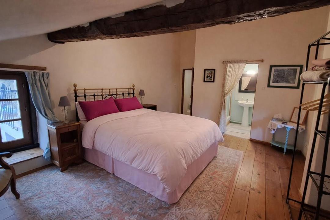 Photo of Bedroom in Saulgond