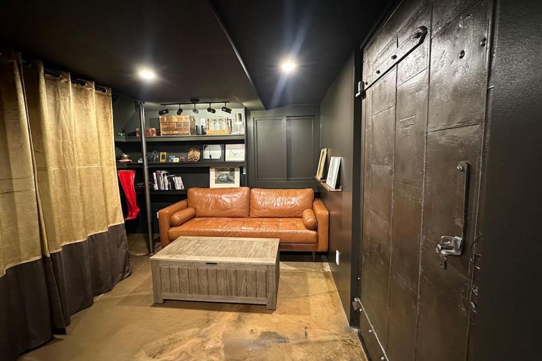 Photo of Others in Rowland