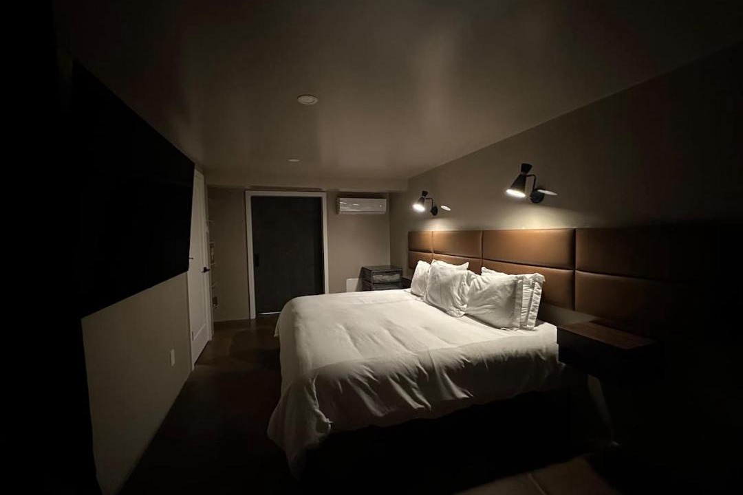 Photo of Bedroom in Rowland