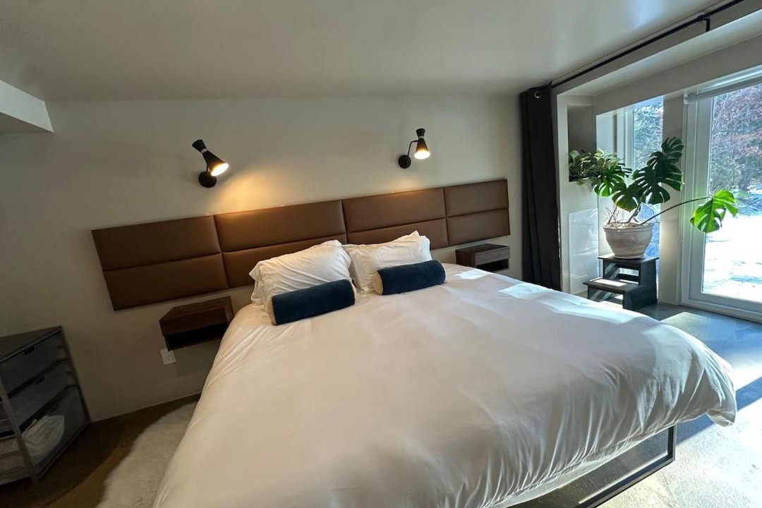 Photo of Bedroom in Rowland