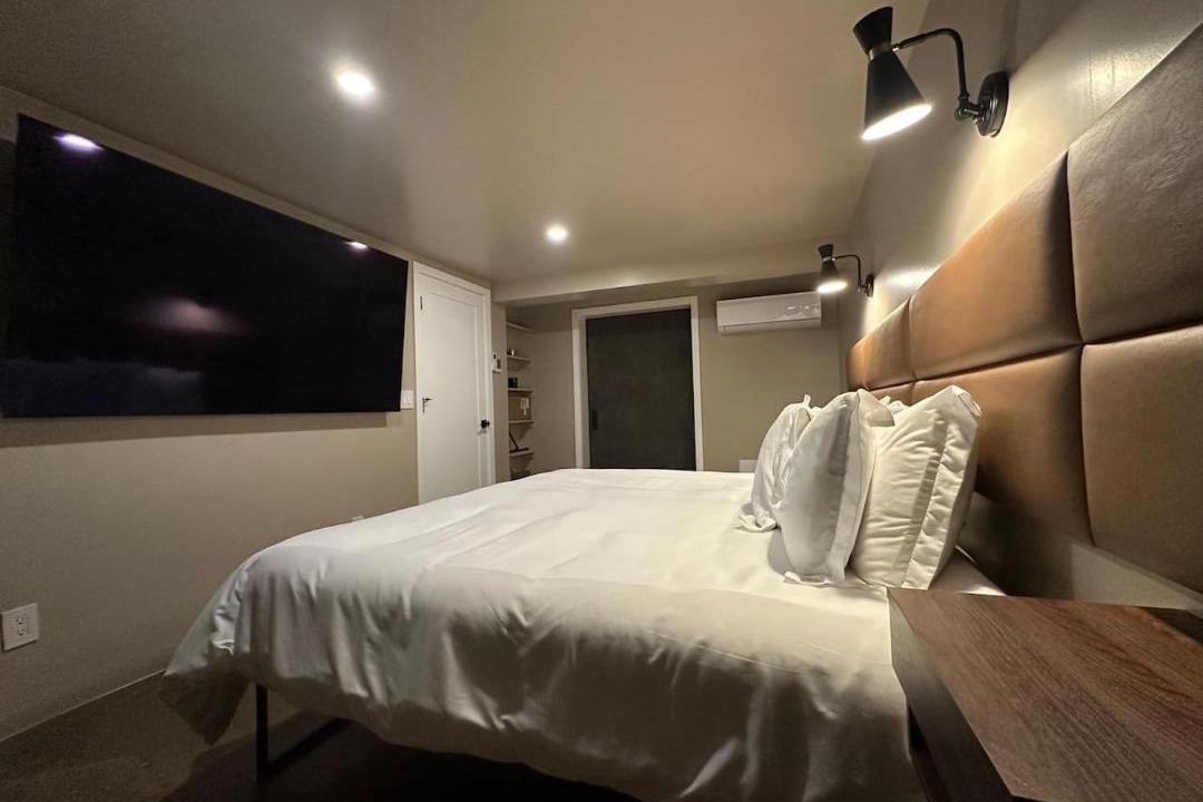 Photo of Bedroom in Rowland