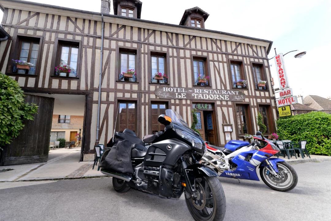 Photo of Others in Piney