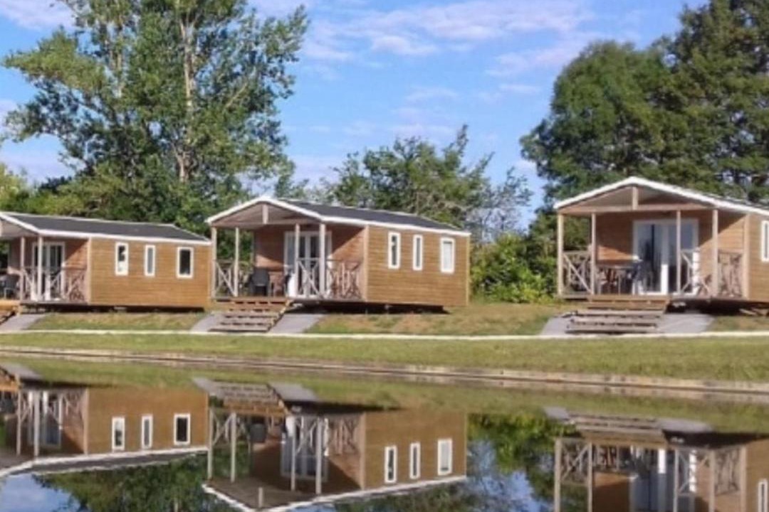 Photo of Others in Saint-Vincent-de-Lamontjoie