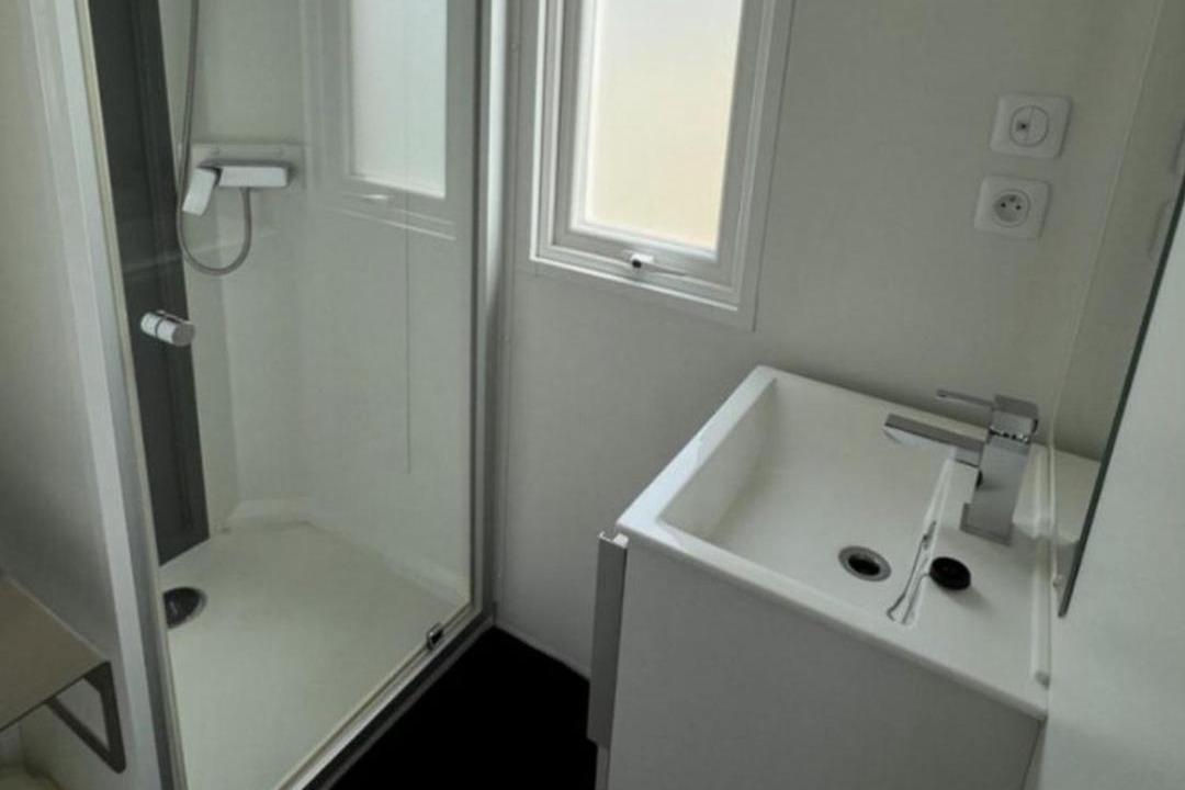 Photo of Bathroom in Saint-Vincent-de-Lamontjoie