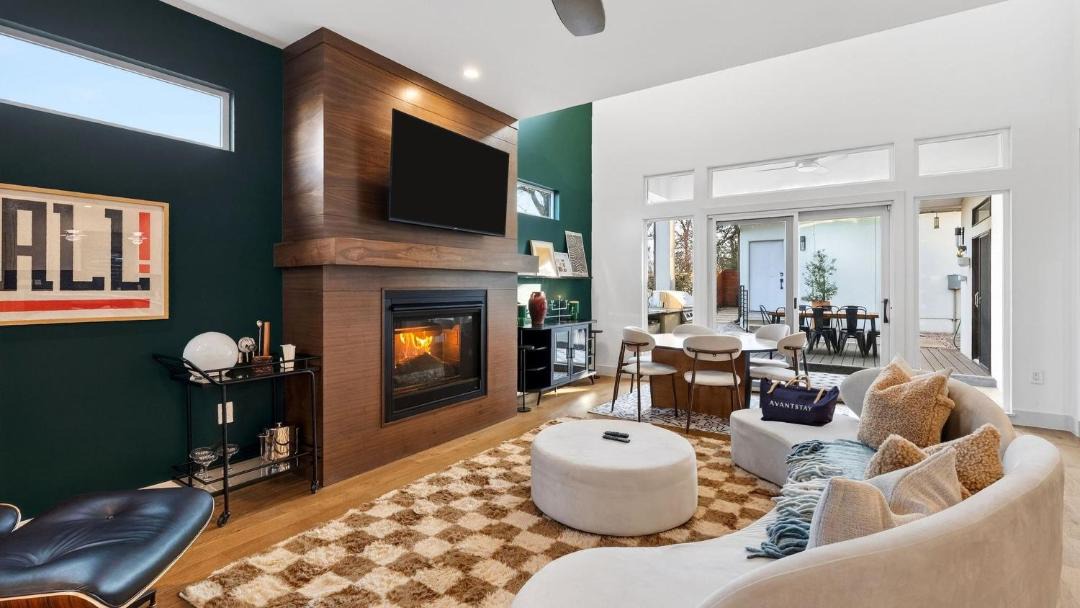 Photo of Livingroom in East MLK