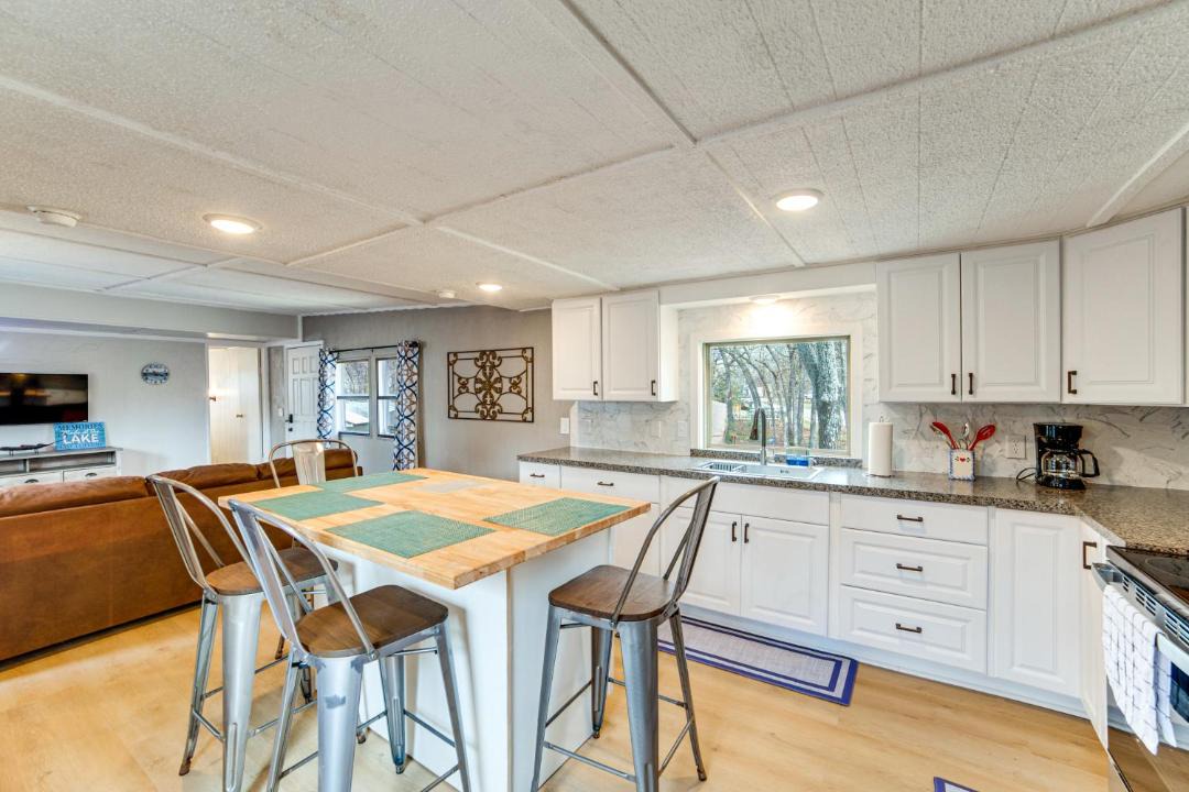 Photo of Kitchen in Log Cabin