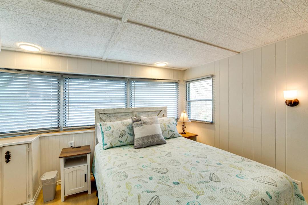 Photo of Bedroom in Log Cabin