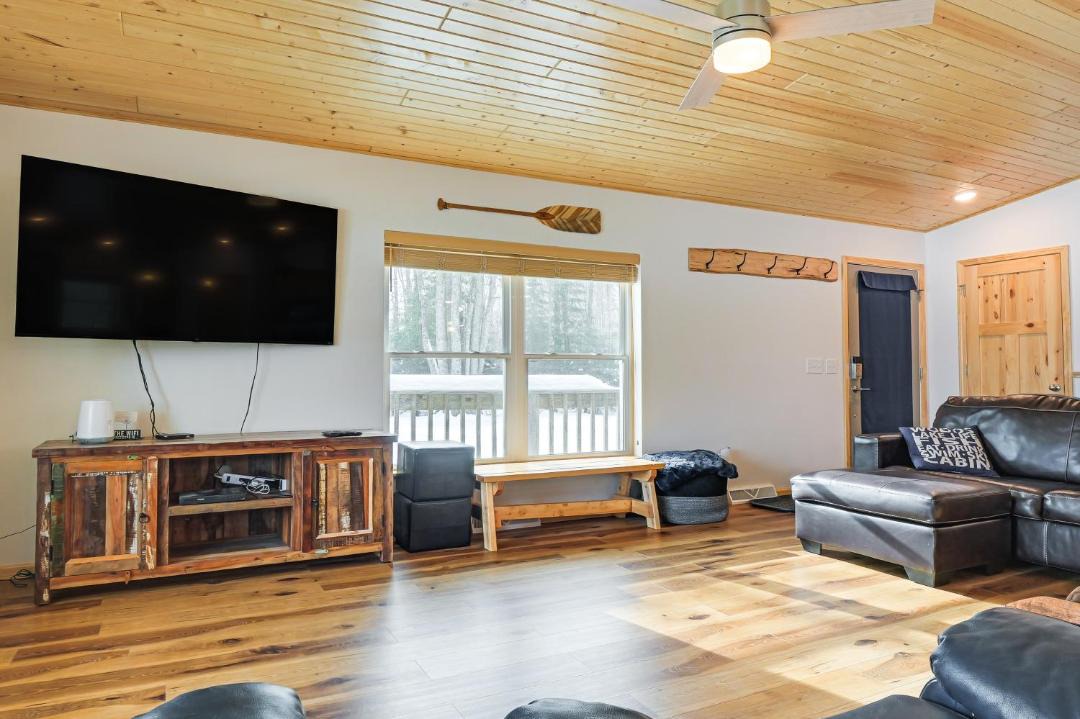 Photo of Livingroom in Park Falls