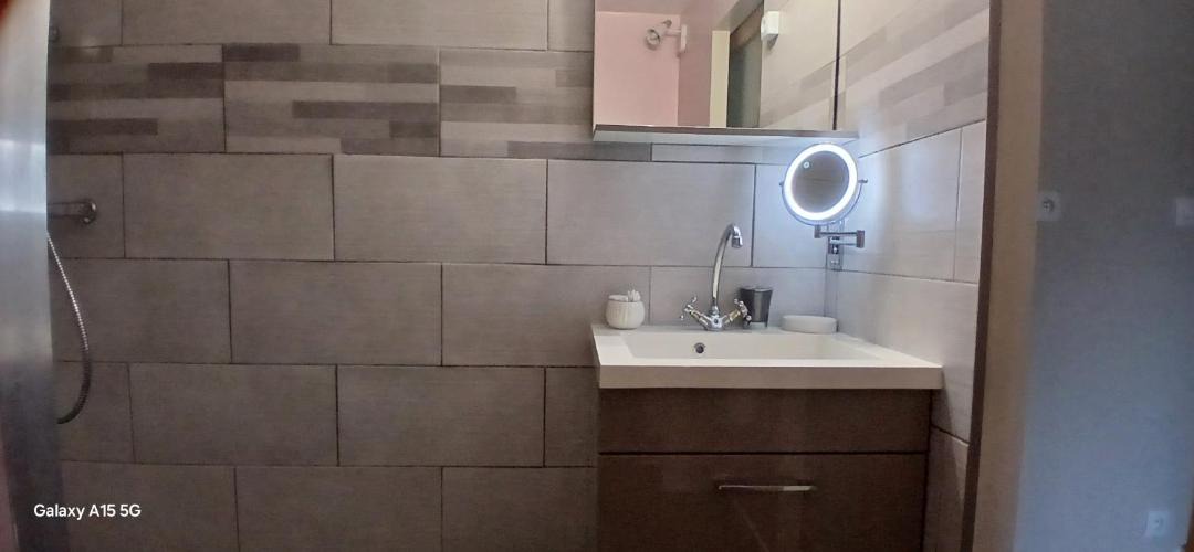 Photo of Bathroom in Avremesnil