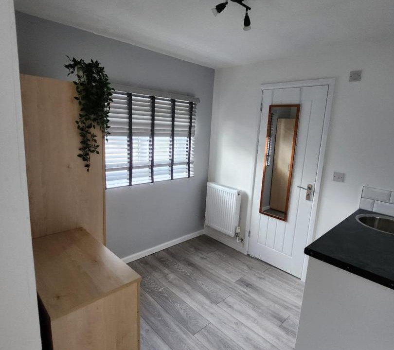 Photo of Others in Vange