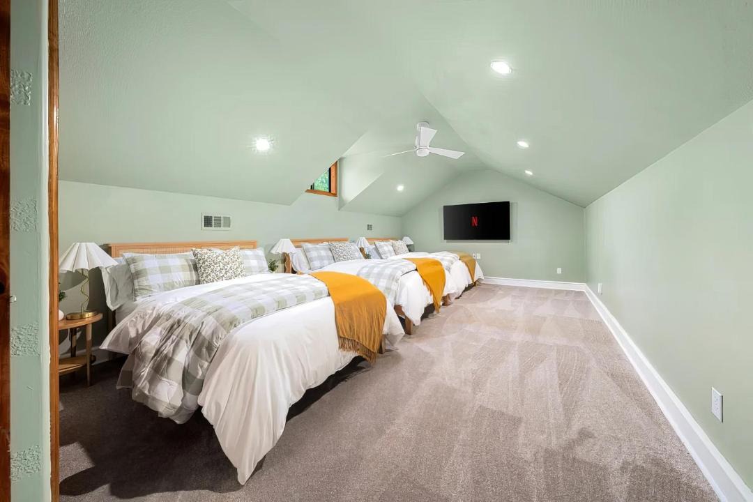 Photo of Bedroom in Rocky Ridge