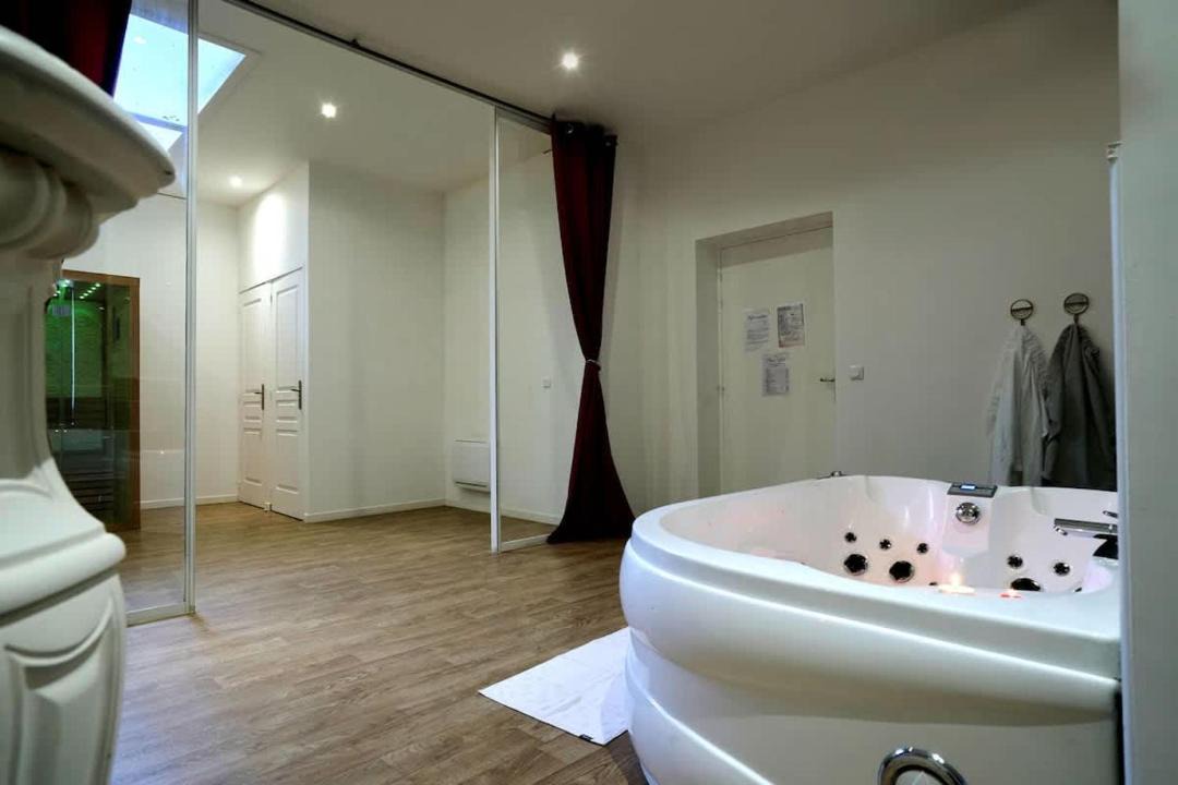 Photo of Bathroom in Tourcoing
