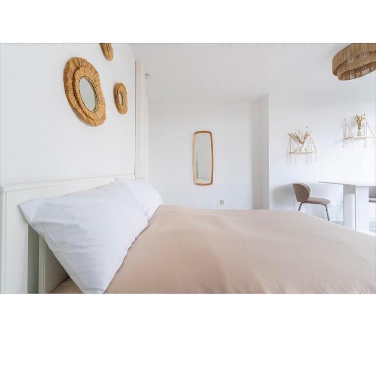 Photo of Bedroom in Caudebec-les-Elbeuf